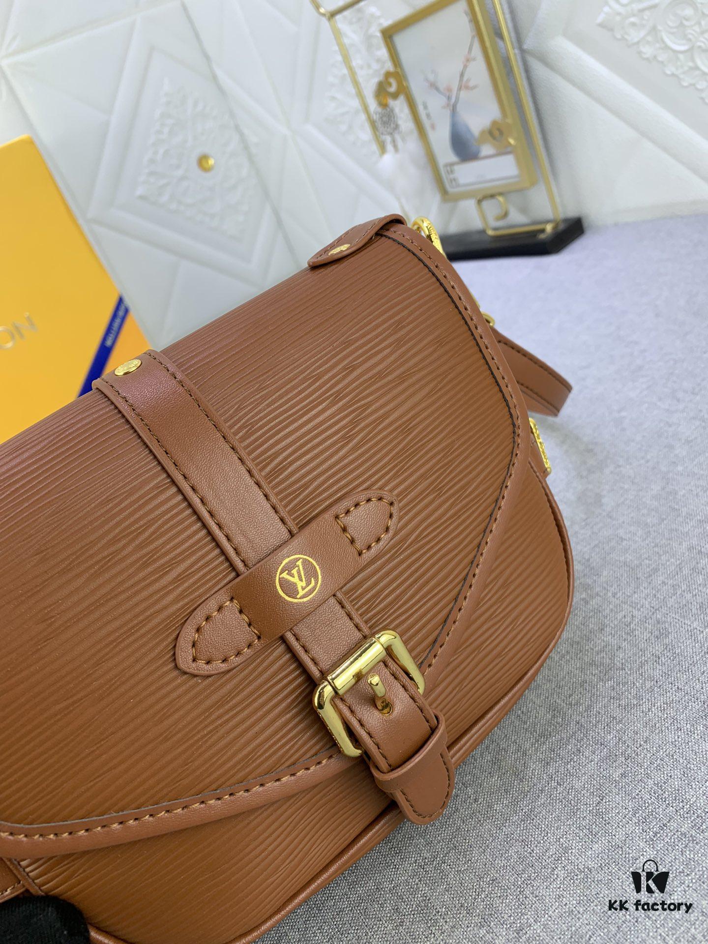 69306a656e68136f4d9a4f27 Upgraded Original M23469 Black M46740 Saumur BB Bag in New Epi Leather