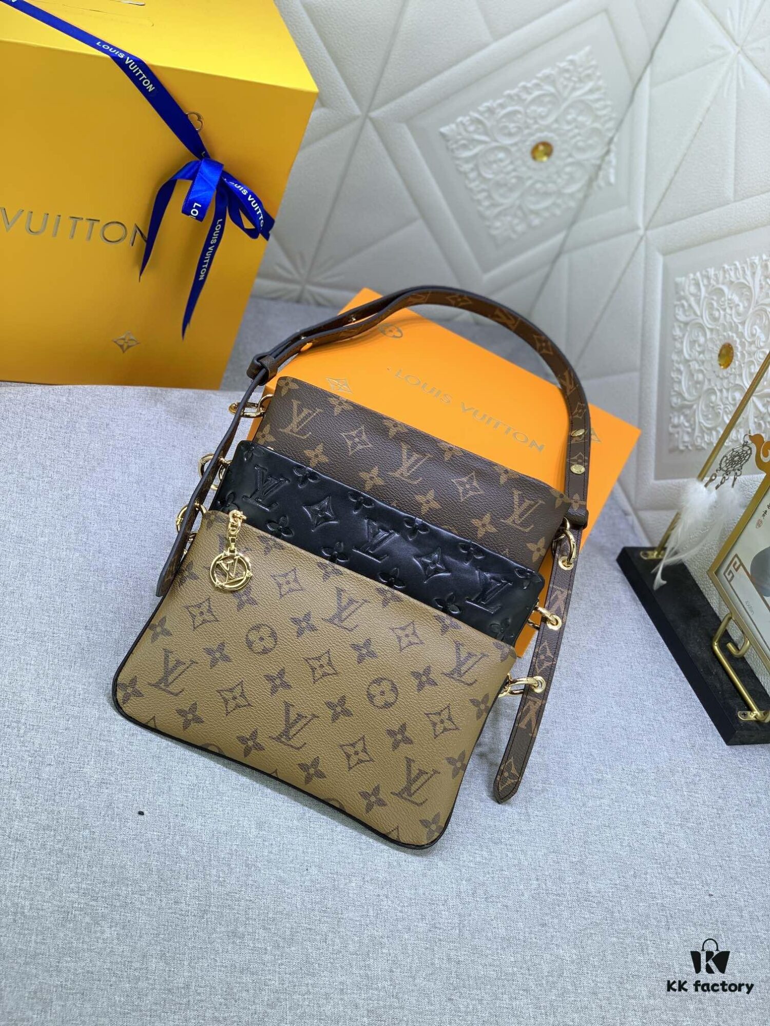 69306a6b6e68136f4d9a4f31 Upgraded Original M45412 LV3 Bag 2020 Early Autumn