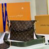 69306a776e68136f4d9a4f4a M40728 Color-Changing Leather LV Monogram Speedy Crossbody Bag