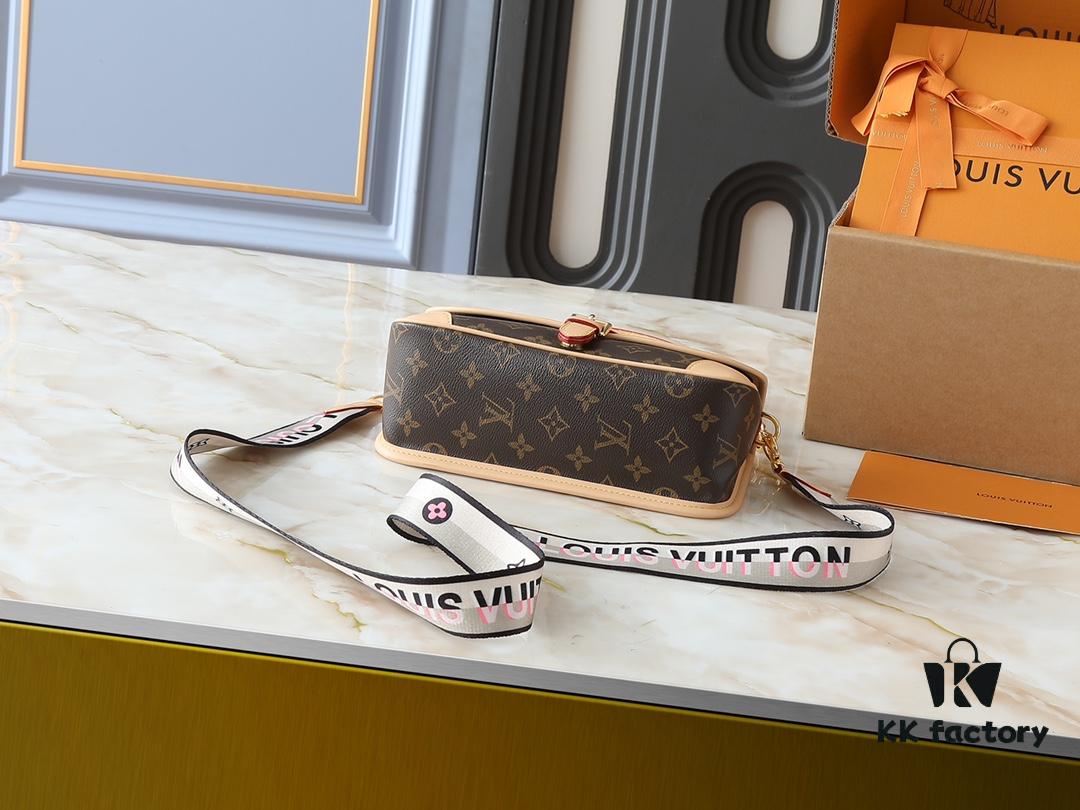 69306ab36e68136f4d9a4fc6 Upgraded Original M46583 M46584 M46386 M46388 M45985 Full Leather Baguette Bag Series New Diane Handbag