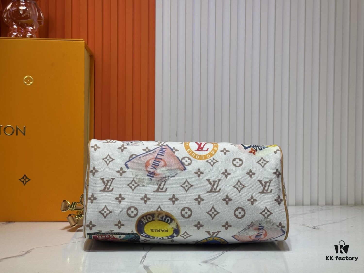 69306ac66e68136f4d9a4fe7 M14587 Speedy Soft 30 Handbag