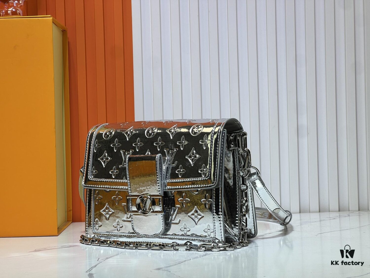 69306af86e68136f4d9a503c Daphne Gold Silver 💥 Louis Vuitton 2025 Spring/Summer Collection Messenger Bag M43599/44391/44580 Latest Version Métis Mini Handbag