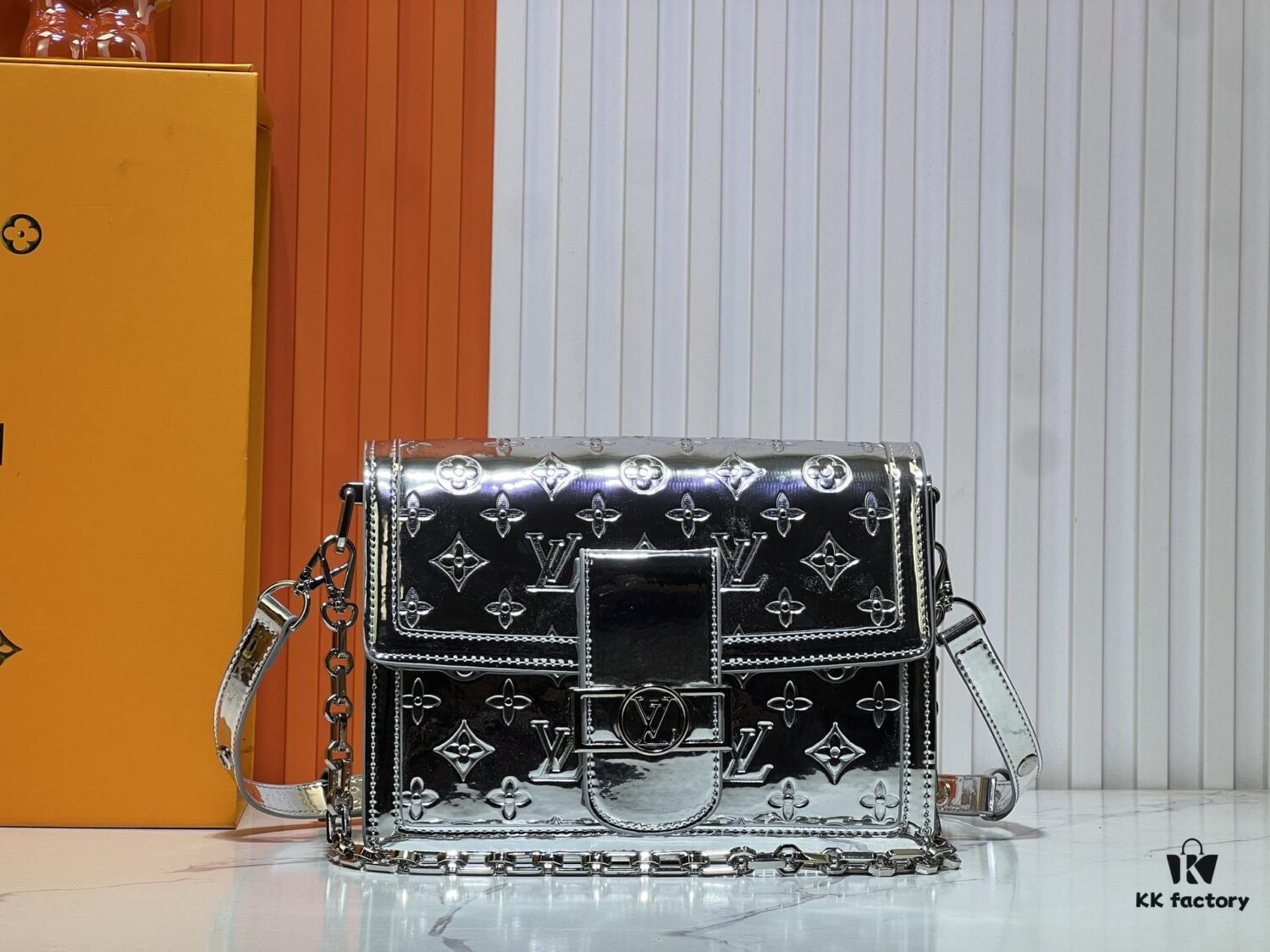 69306af86e68136f4d9a503d Daphne Gold Silver 💥 Louis Vuitton 2025 Spring/Summer Collection Messenger Bag M43599/44391/44580 Latest Version Métis Mini Handbag