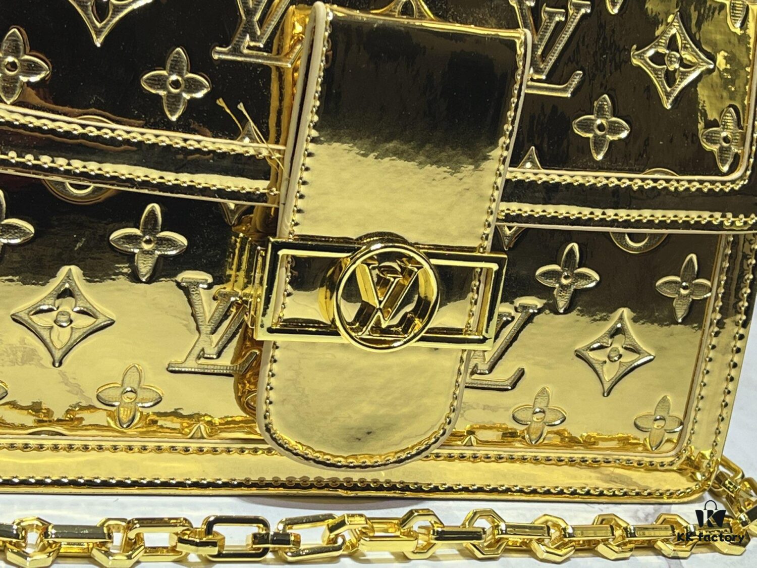 69306b016e68136f4d9a504a Daphne Gold Silver 💥 Louis Vuitton 2025 Spring Summer Collection Mailbox Bag M43599/44391/44580 Latest Version Métis Handbag