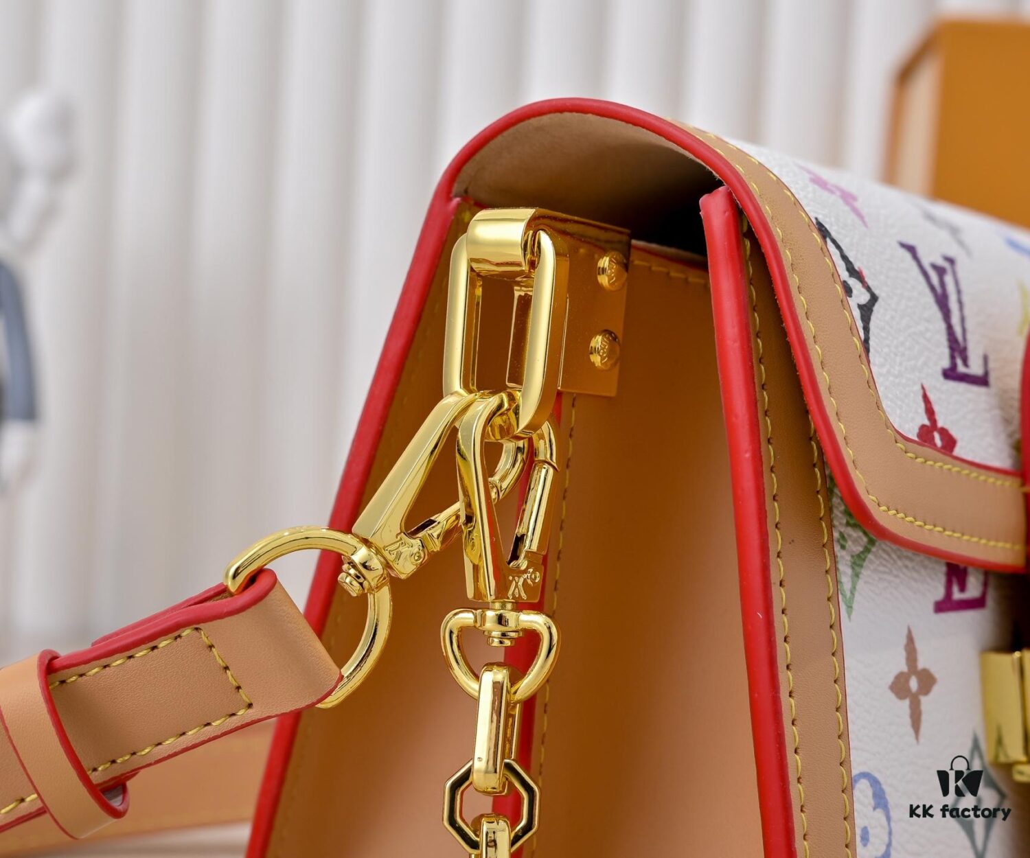 69306b126e68136f4d9a5064 Takashi Murakami White Tricolor Daphne Upgraded Version 💥 Louis Vuitton 2025 Spring Collection Messenger Bag M43599 / 44391 / 44580 Colorway Latest Release Métis