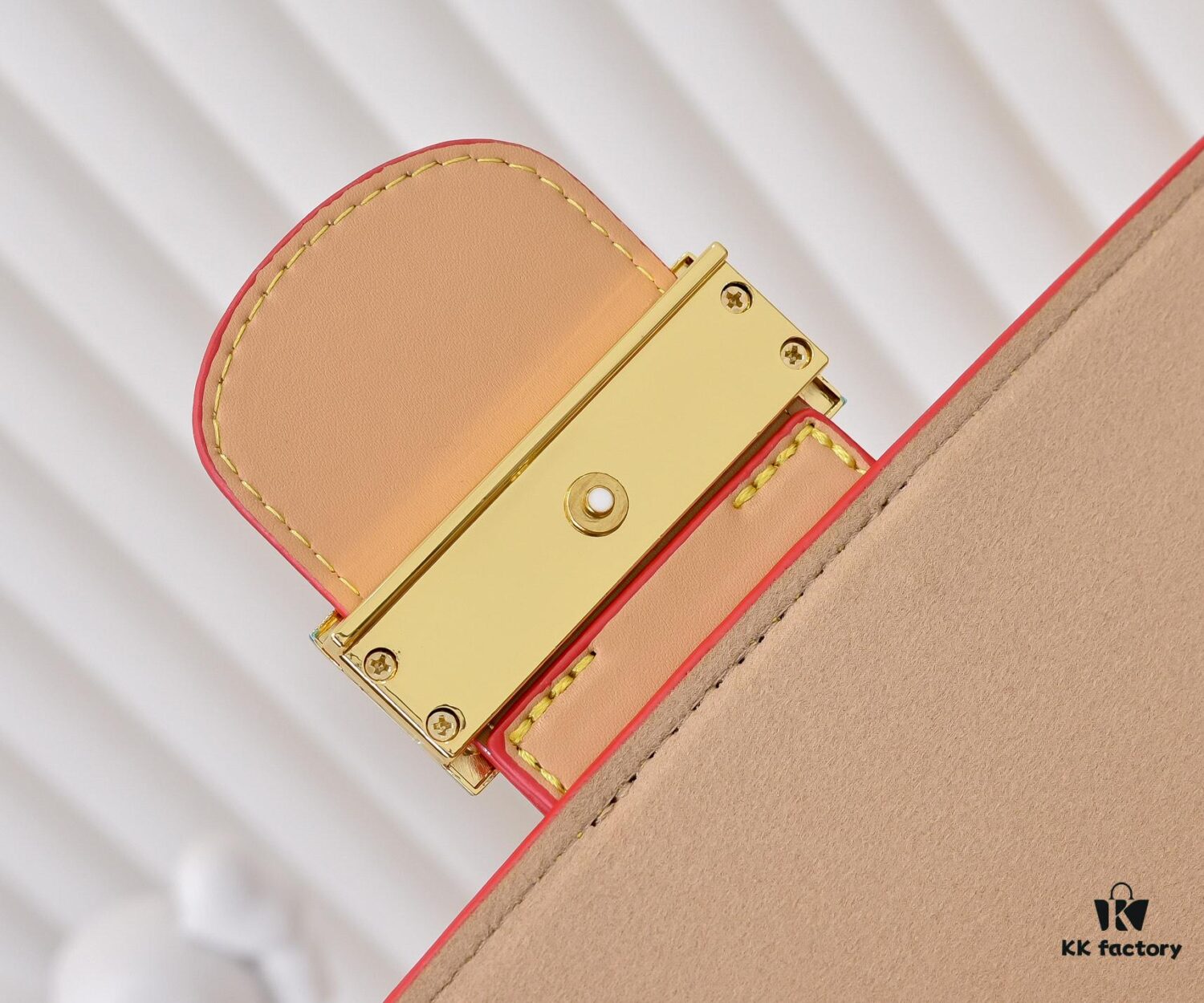 69306b266e68136f4d9a507f Takashi Murakami White Tricolor Daphne Upgraded Version 💥 Louis Vuitton 2025 Spring Collection Messenger Bag M43599 / 44391 / 44580 Latest Release Métis Mini Handbag