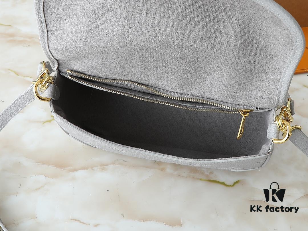 69306b276e68136f4d9a5081 Upgraded Original Full Leather Baguette Bag Series New Diane Handbag