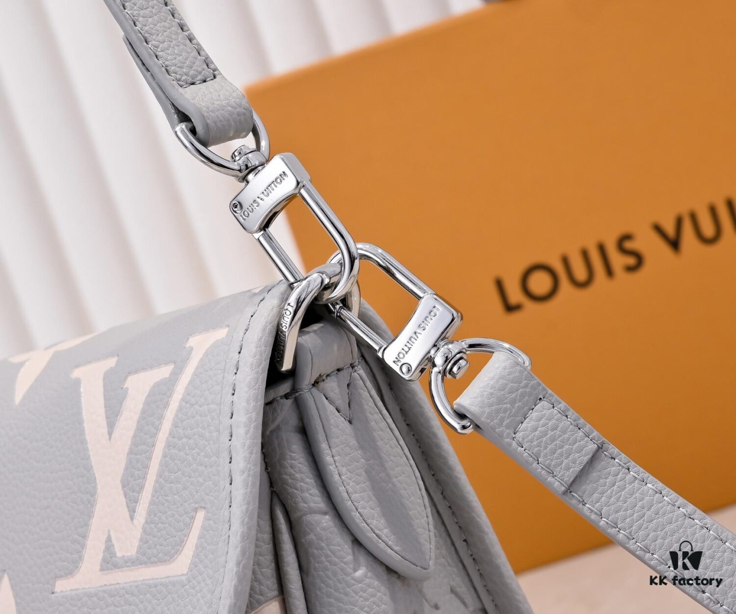 69306b4f6e68136f4d9a50be Exclusive Real Shot - Upgraded Version ‼️ M46386 Black M46388 White M45985 Full Leather Baguette Bag Series New Diane Handbag
