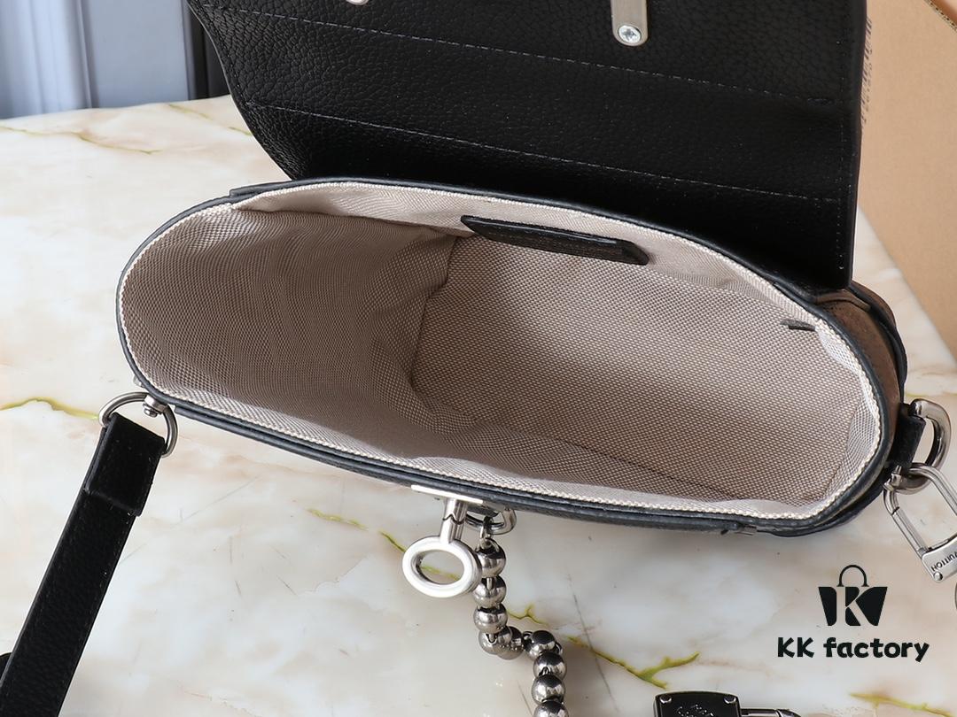 69306be36e68136f4d9a519e Upgraded Original M11630 M11607 M11533 Steamer 15 Handbag