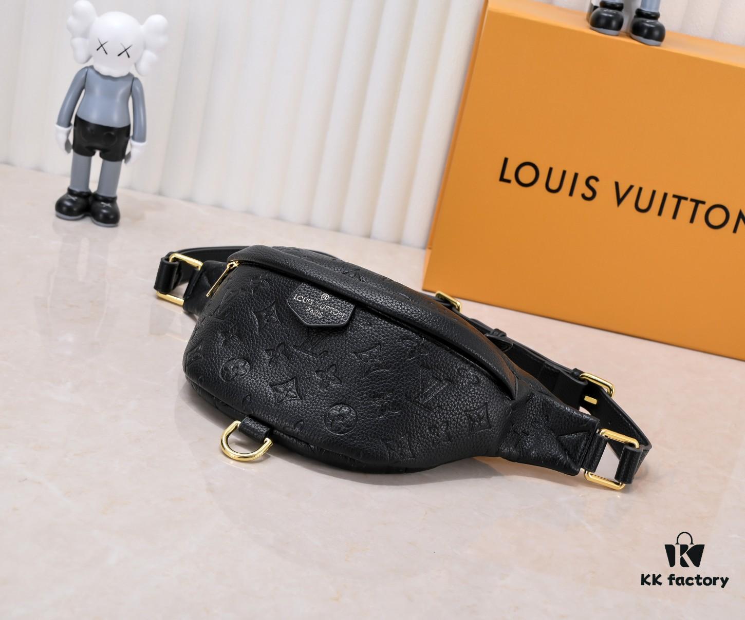 69306c6f6e68136f4d9a52c8 Exclusive Real Shot - Upgraded Version ‼️ Genuine Leather 🔥 Original Hardware with Full Steel Zipper Pulls 🐂 NEW WAVE Waist Bag M44812 Black White 🎏