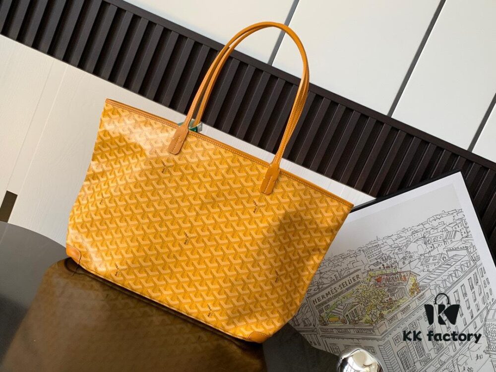 Medium Artois Zippered Tote Bag