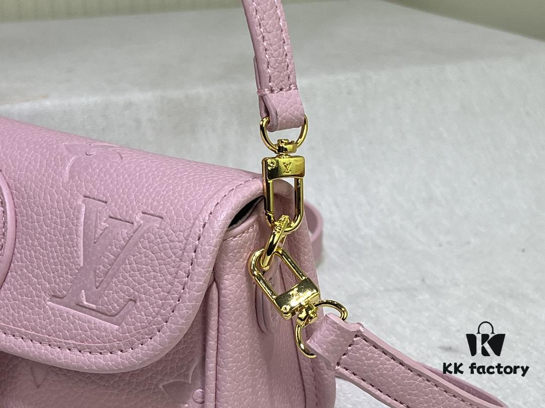 69306cf26e68136f4d9a53ce M83300 M45985 Baguette Collection New Diane Handbag
