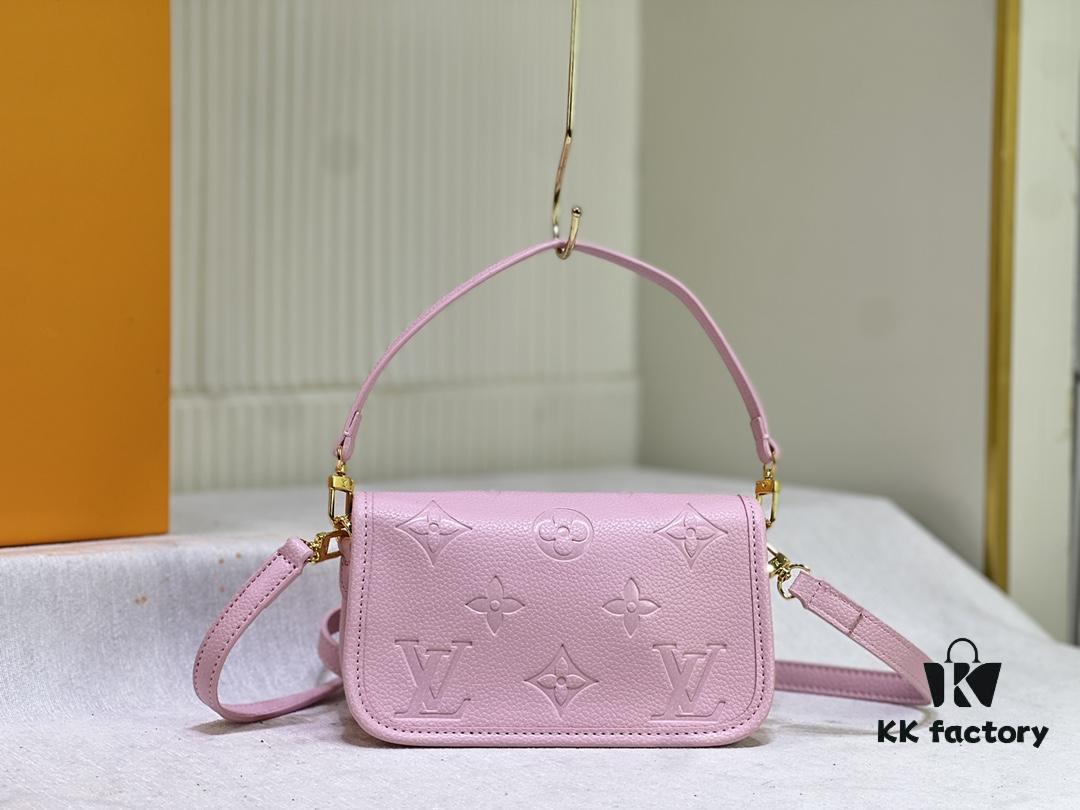69306cf26e68136f4d9a53cf M83300 M45985 Baguette Collection New Diane Handbag