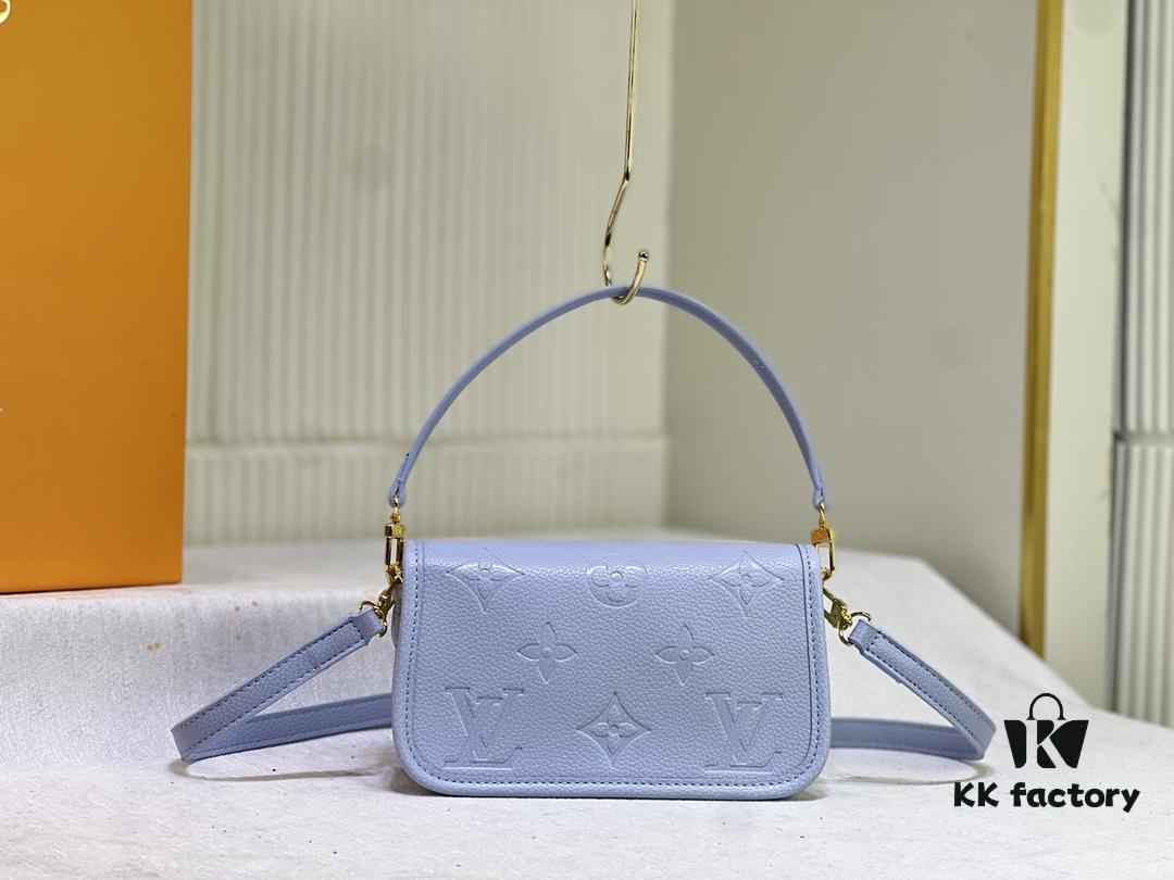 69306cf56e68136f4d9a53d4 M83300 M45985 Baguette Collection New Diane Handbag