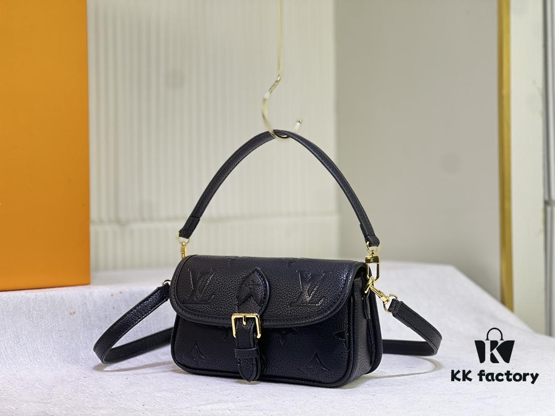 69306d016e68136f4d9a53ec M83300 M45985 Baguette Collection New Diane Handbag