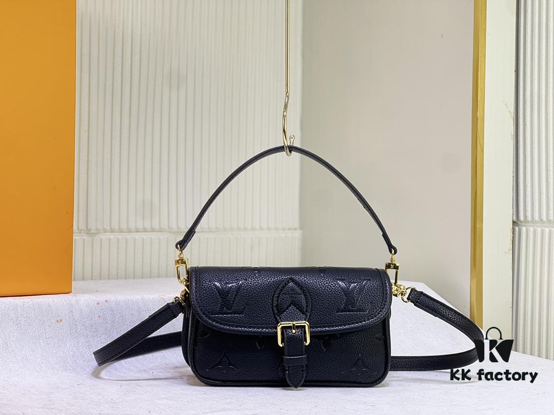 69306d016e68136f4d9a53ed M83300 M45985 Baguette Collection New Diane Handbag