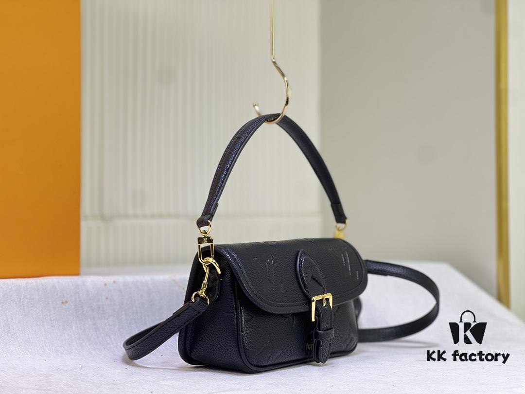 69306d016e68136f4d9a53ee M83300 M45985 Baguette Collection New Diane Handbag
