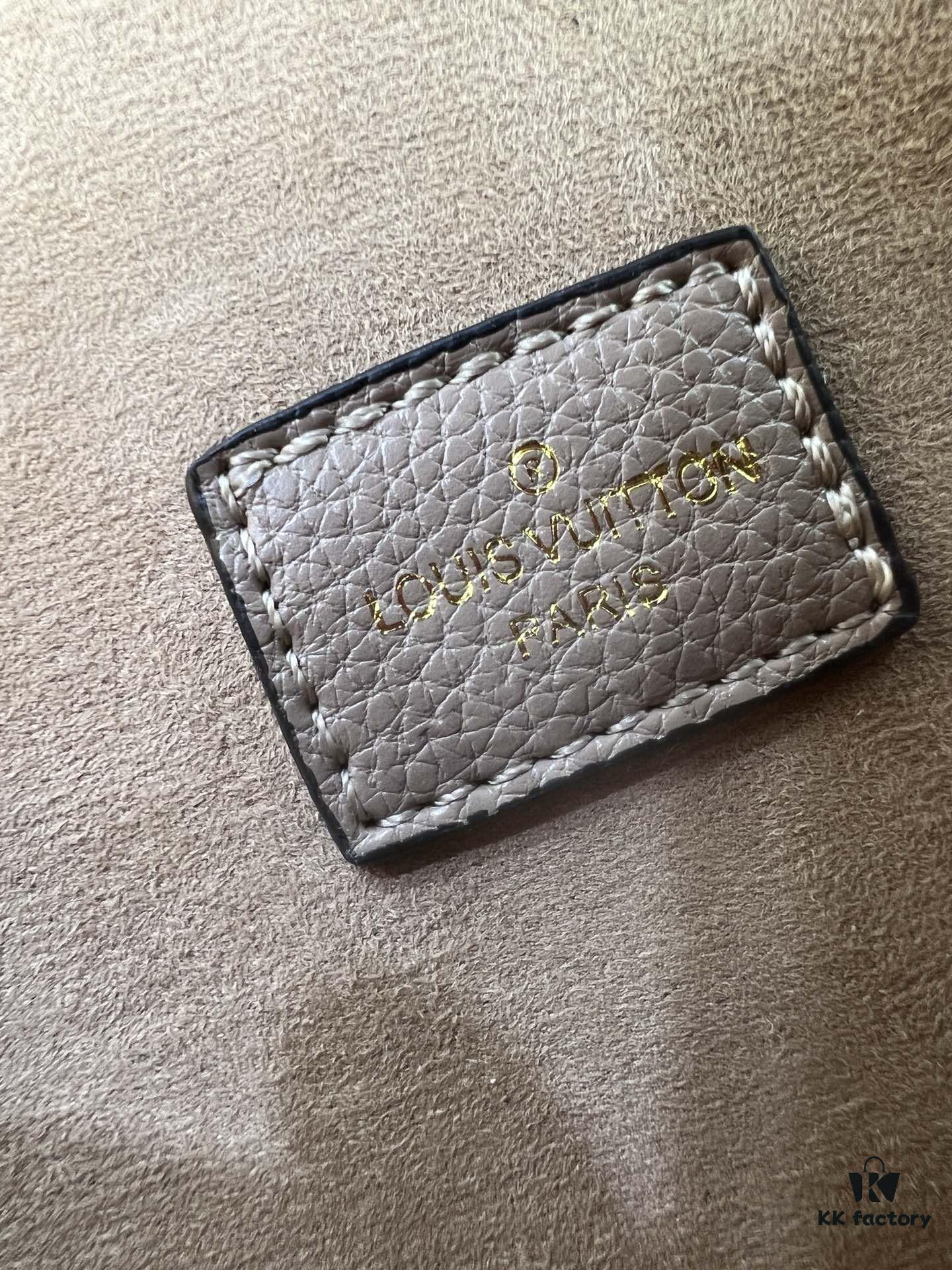 69306d026e68136f4d9a53f0 M83300 M45985 Baguette Collection New Diane Handbag