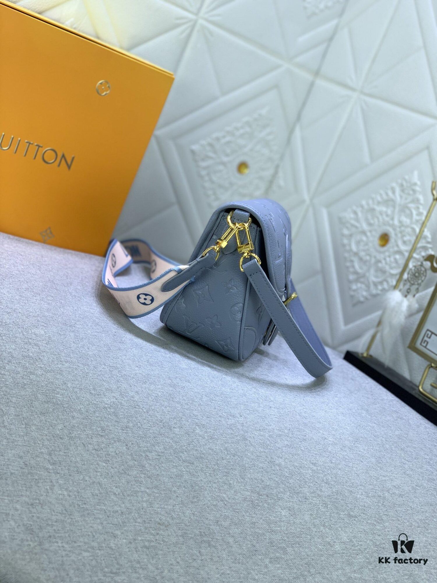 69306d1a6e68136f4d9a5421 Upgraded Original M46583 M46584 M46386 M46388 M45985 Full Leather Baguette Bag Series New Diane Handbag