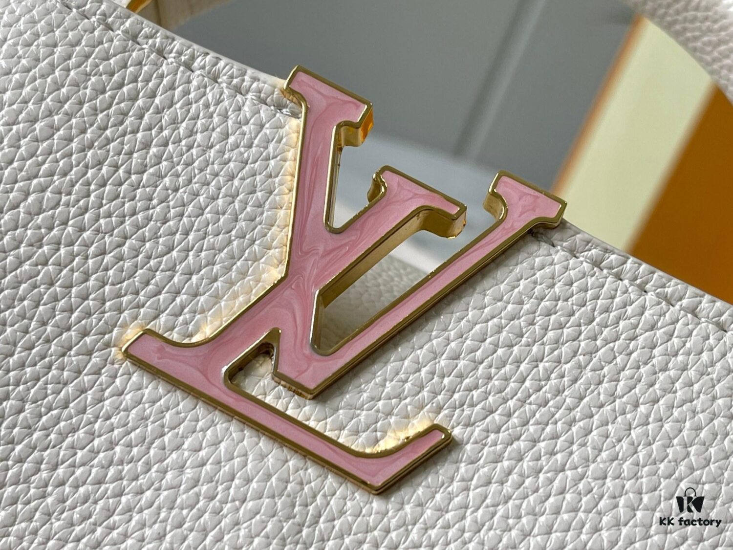 69306d2e6e68136f4d9a5444 M14970 White Capucines Mini Bag from Guangzhou – Top Quality Original Version