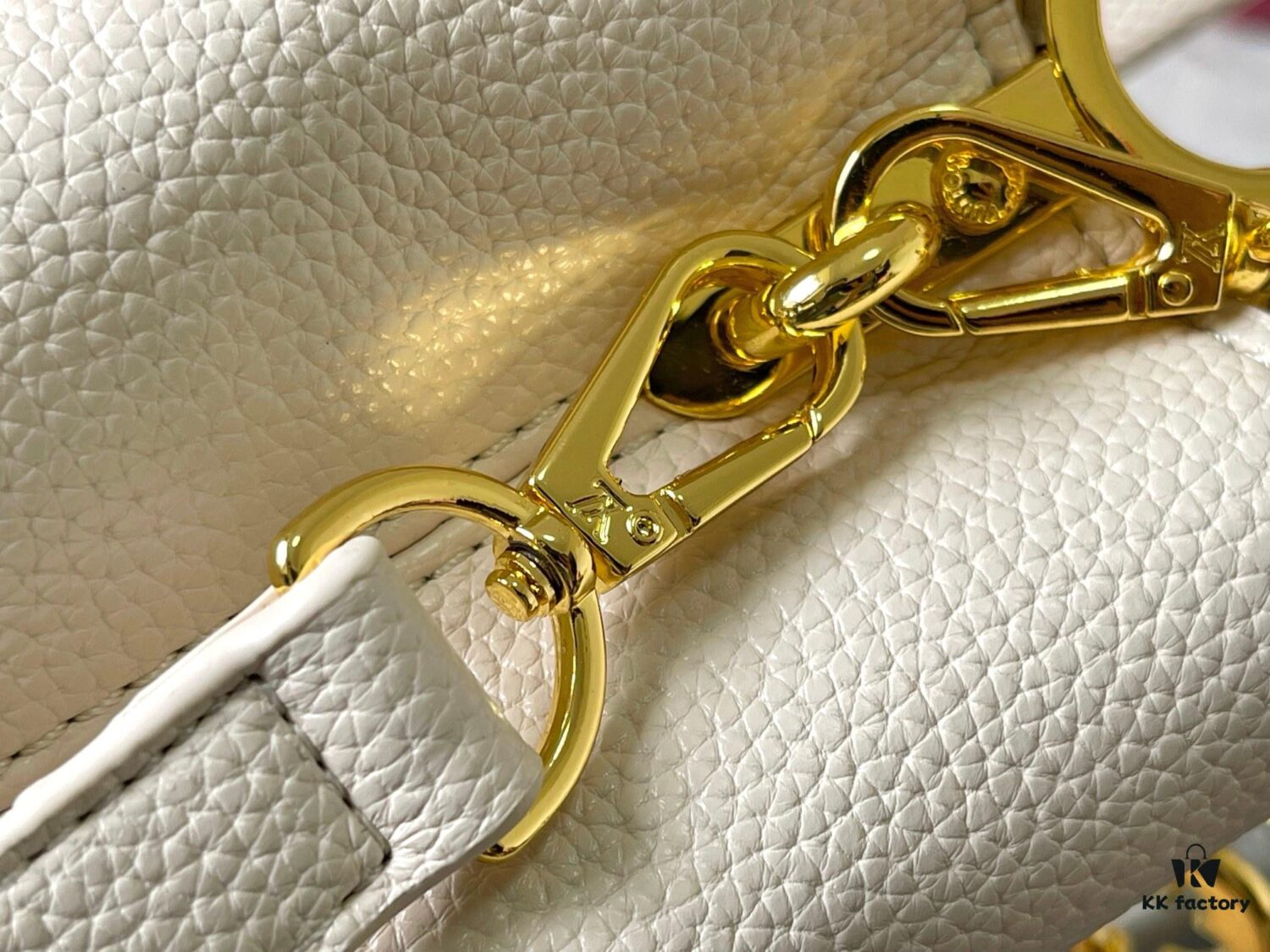 69306d2e6e68136f4d9a5445 M14970 White Capucines Mini Bag from Guangzhou – Top Quality Original Version