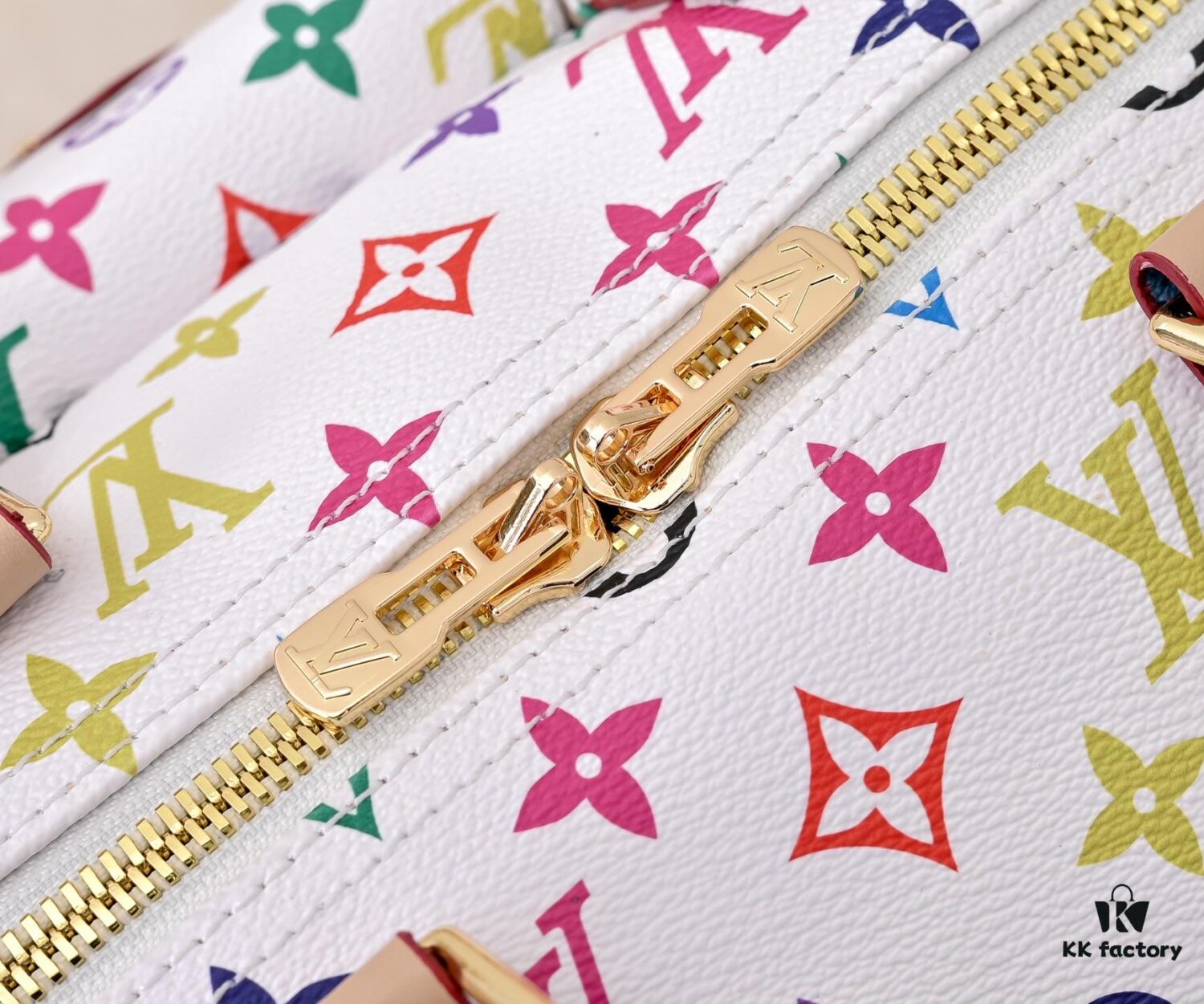 69306d546e68136f4d9a547d M13742 White Color Black Color Travel Bag Current Season LV x TM KEEPALL BANDOULIÈRE 45 Travel Bag
