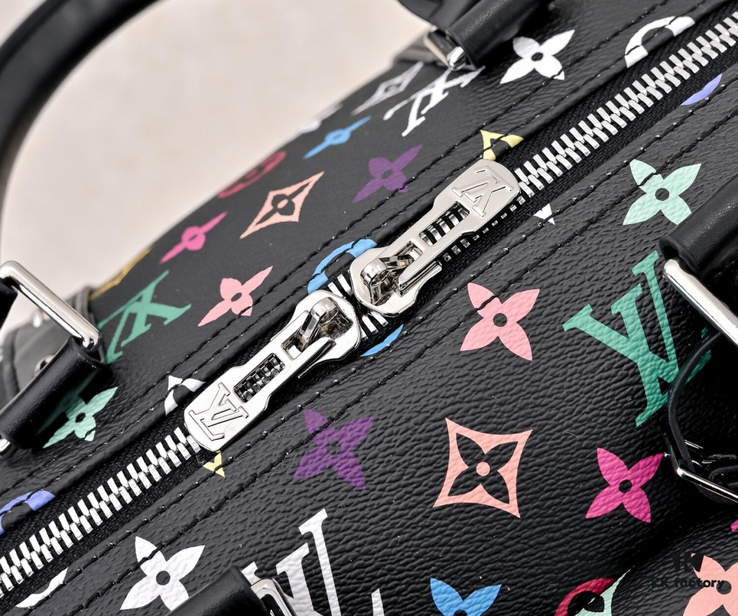 69306d606e68136f4d9a5491 New Arrival M13742 White Color Black Color Travel Bag LV x TM KEEPALL BANDOULIÈRE 45
