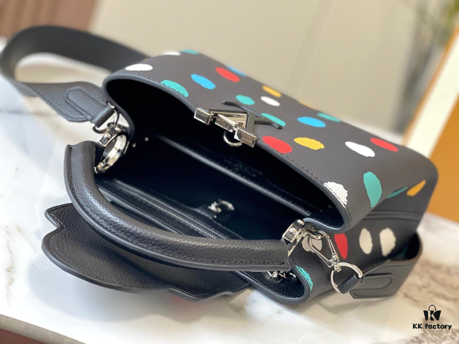 69306d696e68136f4d9a54a1 Upgraded M21663 LV x YK Capucines Small Handbag