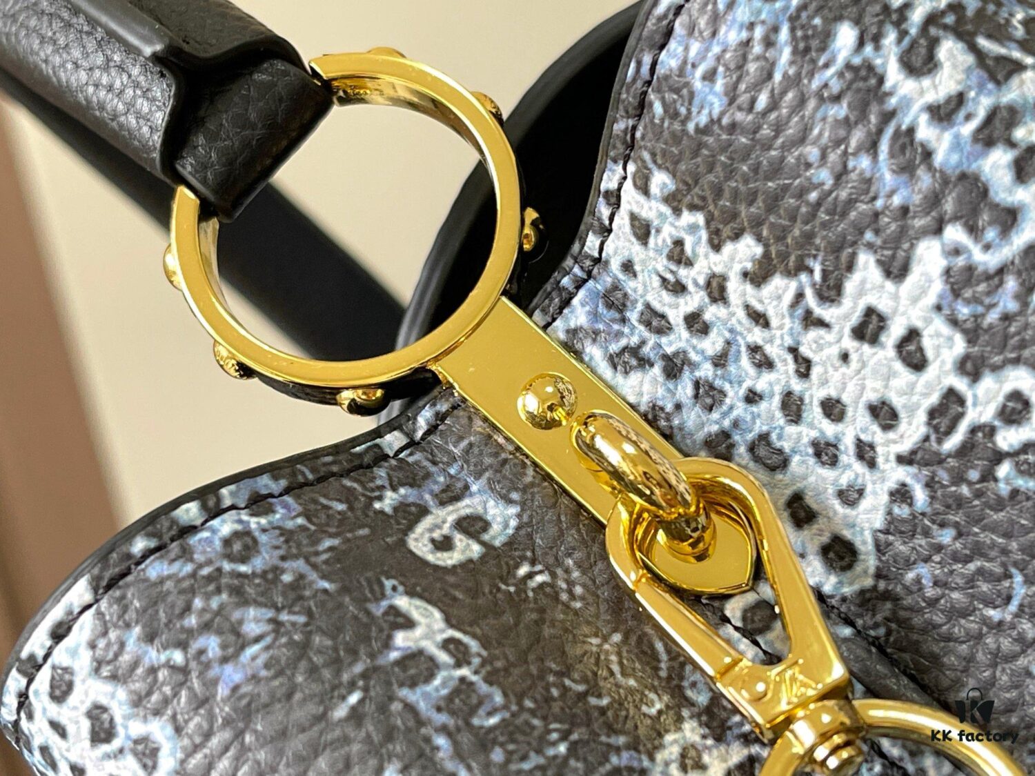 69306d836e68136f4d9a54cc Upgraded M21728 Yayoi Kusama's Infinity Net Series Inspired LV x YK Capucines Medium Handbag