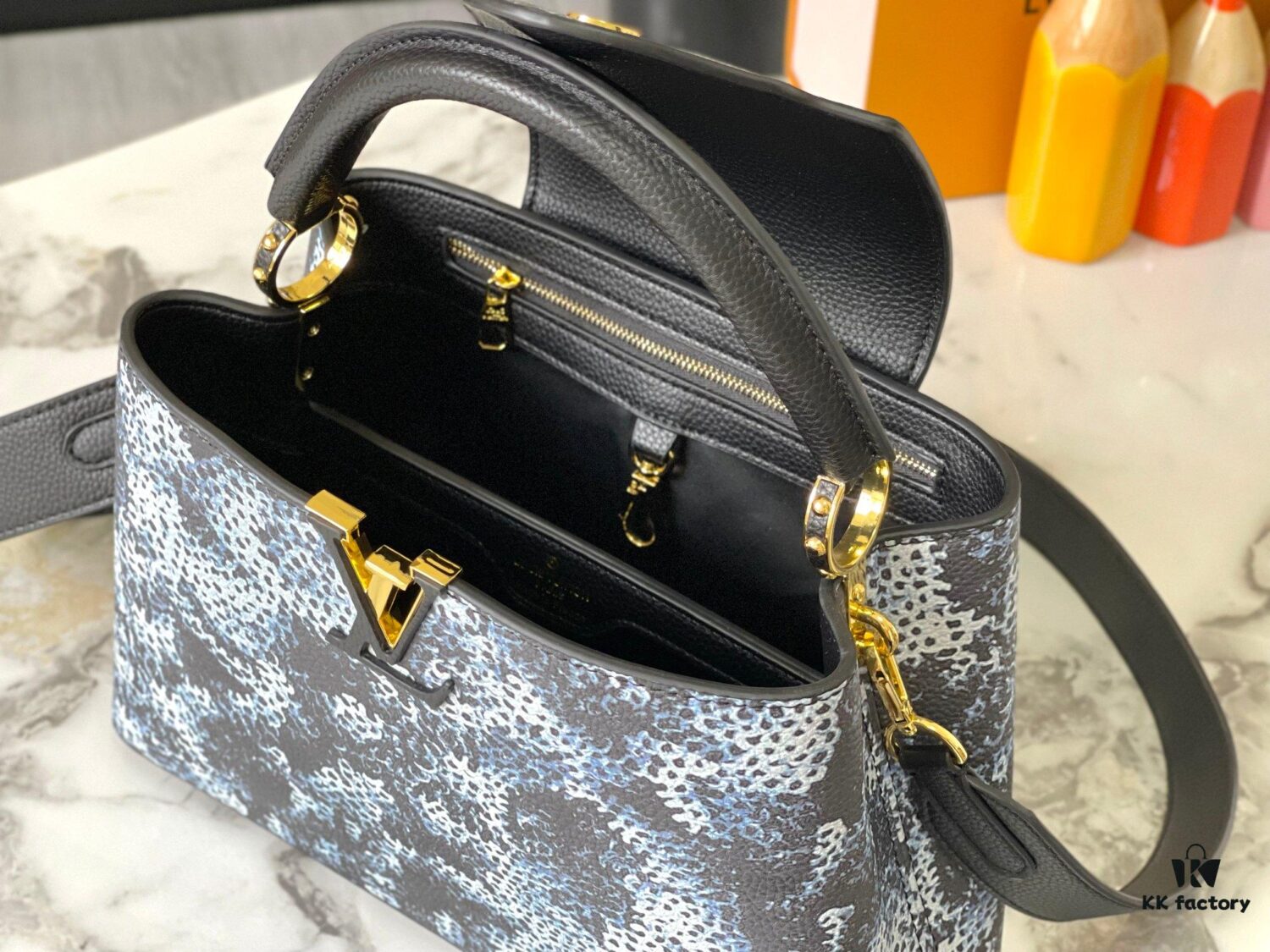 69306d846e68136f4d9a54d0 Upgraded M21728 Yayoi Kusama's Infinity Net Series Inspired LV x YK Capucines Medium Handbag