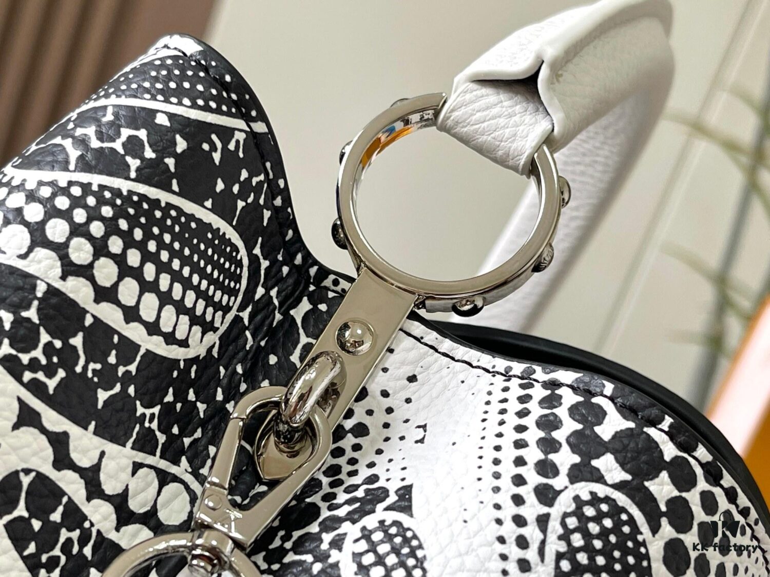 69306da26e68136f4d9a5500 Upgraded M21705 Louis Vuitton x Yayoi Kusama Collaboration Capucines MM Handbag