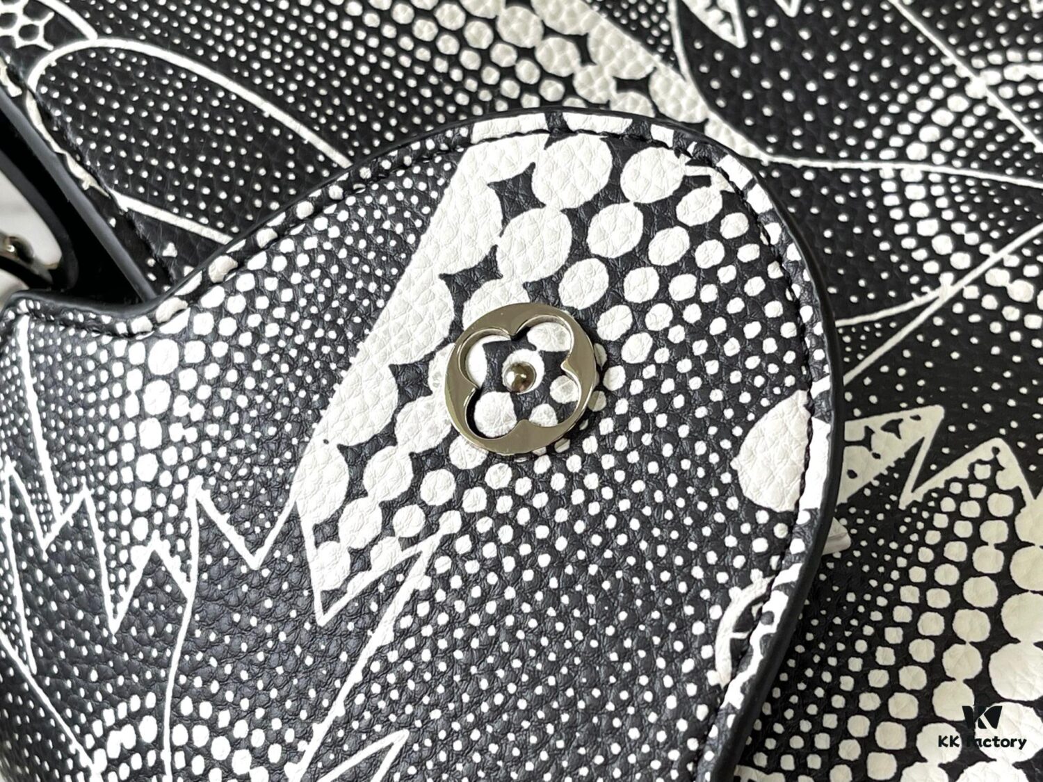 69306da46e68136f4d9a5501 Upgraded M21705 Louis Vuitton x Yayoi Kusama Collaboration Capucines MM Handbag