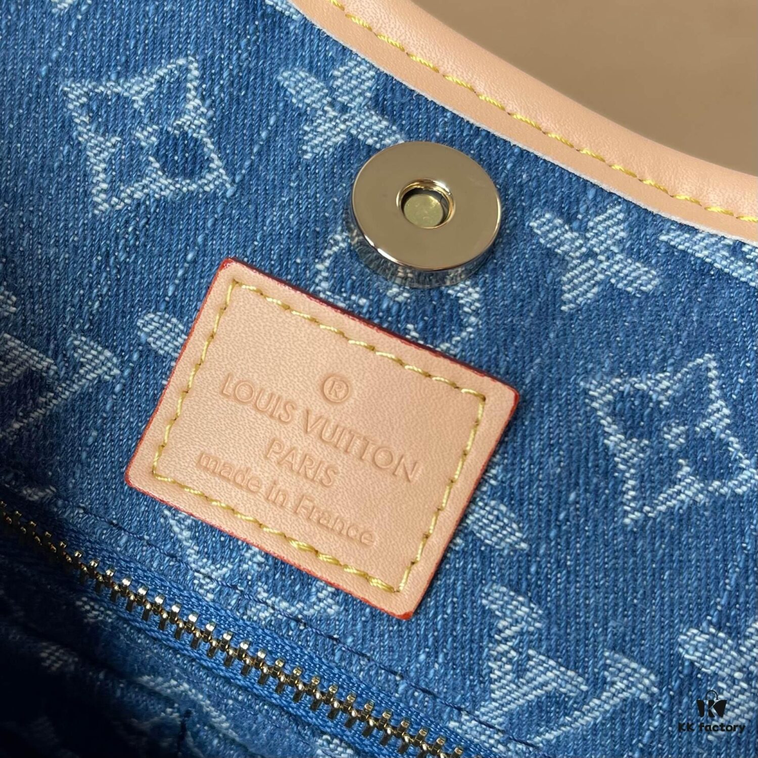 Upgraded Version 180 190 [Original Order Fabric, Original Version Price, Upgraded Quality] M13289 M46197 M46203 M11843 M13014 M24861 M25143 This CarryAll Medium Tote Bag Features the Monogram Denim Pattern from 2005 Printed on Cotton Canvas, Finished with Louis Vuitton's Expert Bleaching Technique for a Washed Effect