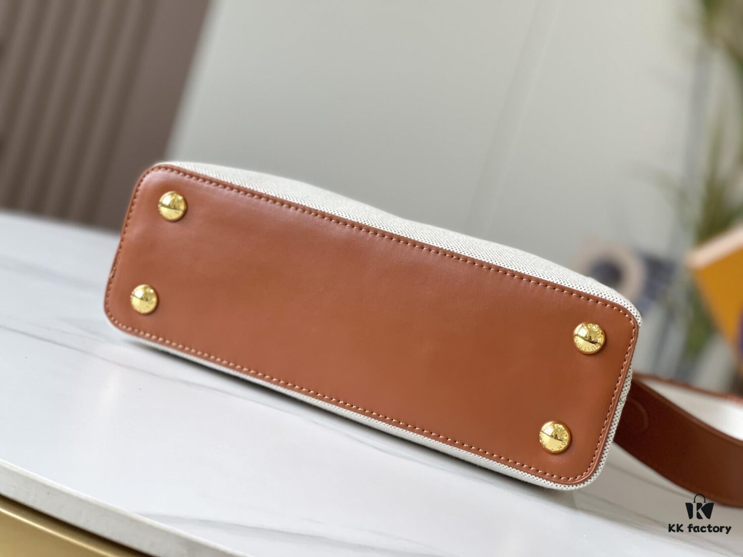 69306e456e68136f4d9a55e5 Exclusive On-Site Photo - Factory Direct Official Version 💋 M57651 Embroidered White, Brown and Gold Hardware Mini Capucines BB Bag