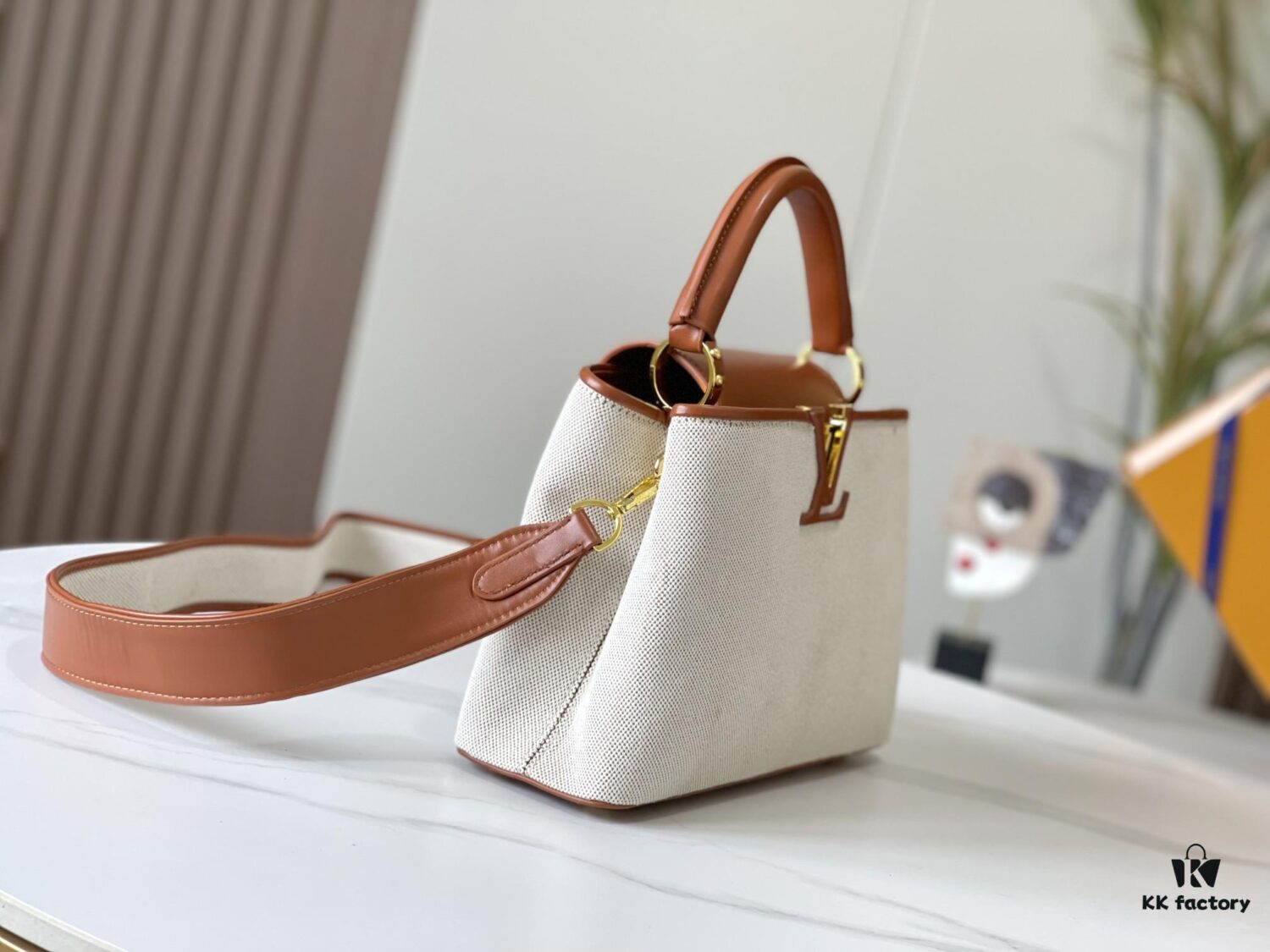 69306e456e68136f4d9a55e6 Exclusive On-Site Photo - Factory Direct Official Version 💋 M57651 Embroidered White, Brown and Gold Hardware Mini Capucines BB Bag