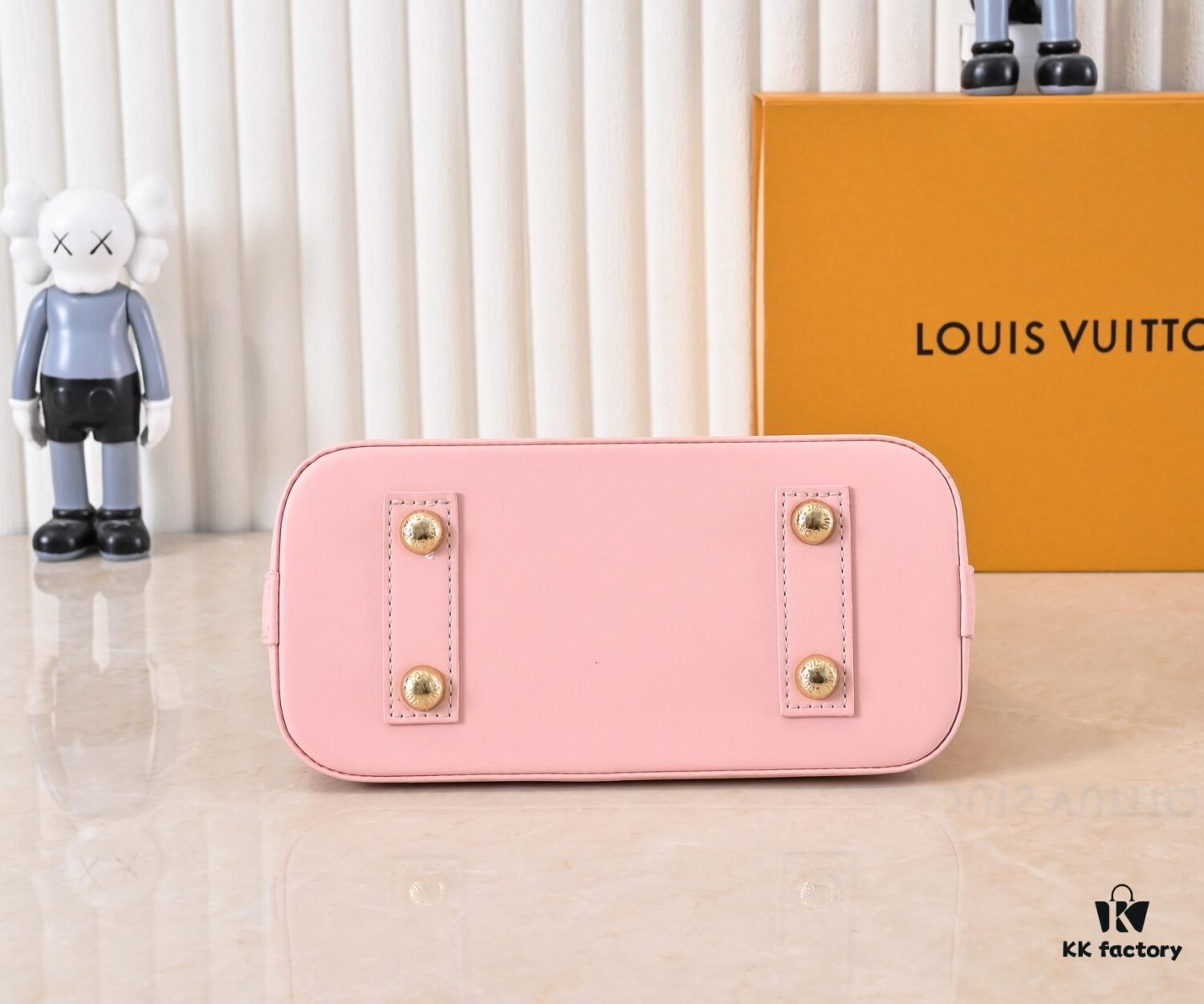 69306efe6e68136f4d9a56f8 Murakami Takashi Cherry Blossom M13104, M53152, M13670 Louis Vuitton Alma Handbag