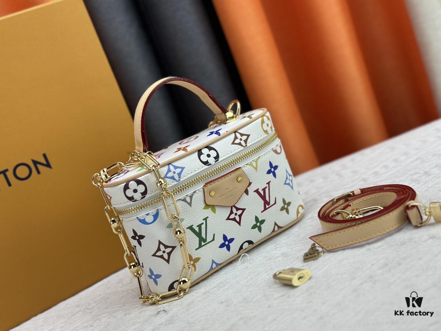 69306f696e68136f4d9a5790 Official Latest Model, Authentic Craftsmanship, Real Photos - Vanity Pouch from Louis Vuitton x Takashi Murakami Reimagined Collection