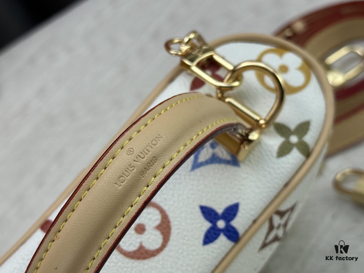 69306f6d6e68136f4d9a5795 Official Latest Model, Authentic Craftsmanship, Real Photos - Vanity Pouch from Louis Vuitton x Takashi Murakami Reimagined Collection