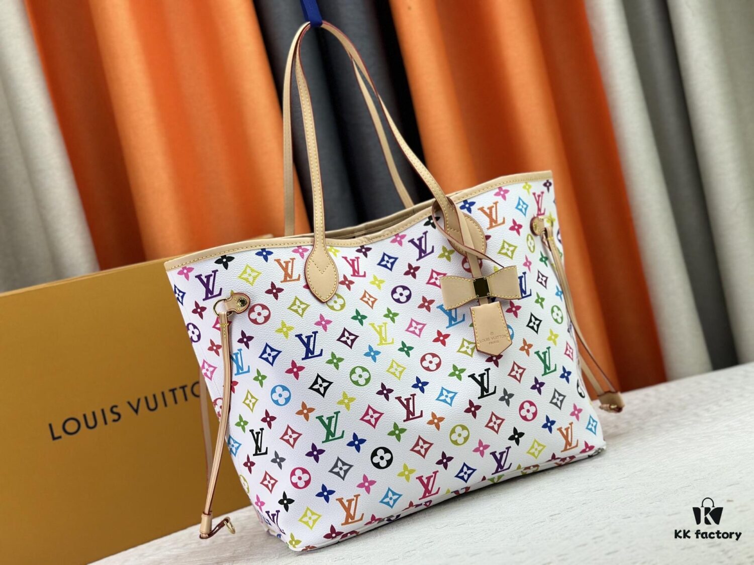 Upgraded Original M13675 M13271 M40995 This Medium Neverfull Bag from the Louis Vuitton x Takashi Murakami Re-Edition Collection