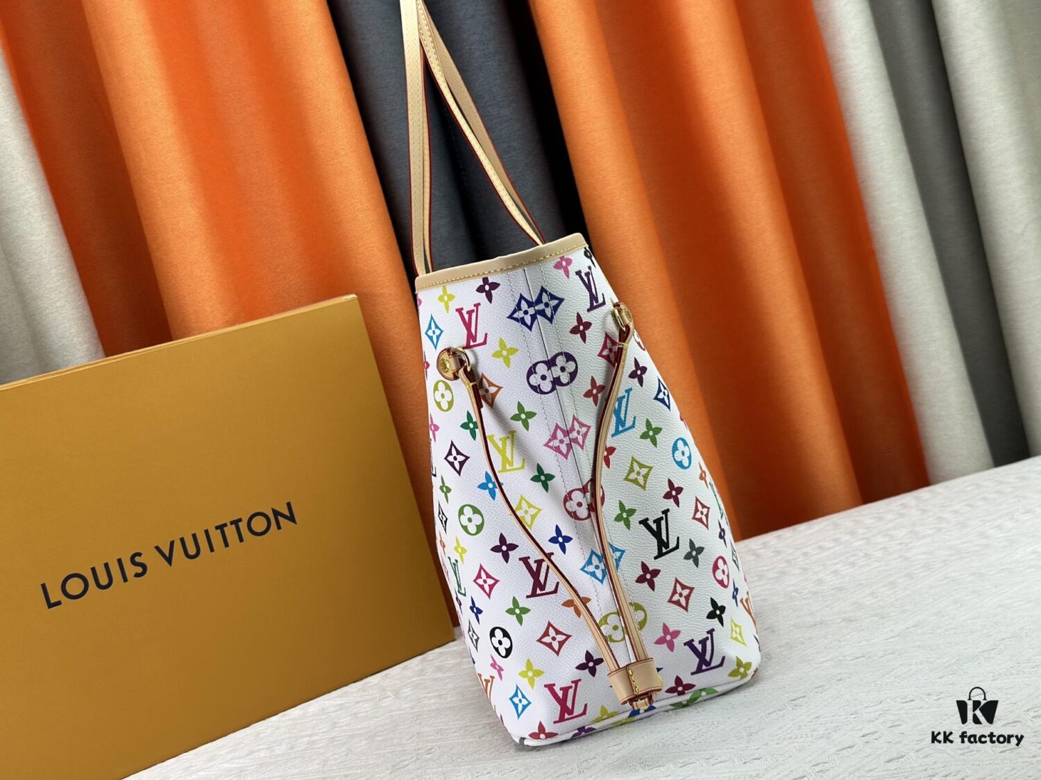 Upgraded Original M13675 M13271 M40995 This Medium Neverfull Bag from the Louis Vuitton x Takashi Murakami Re-Edition Collection