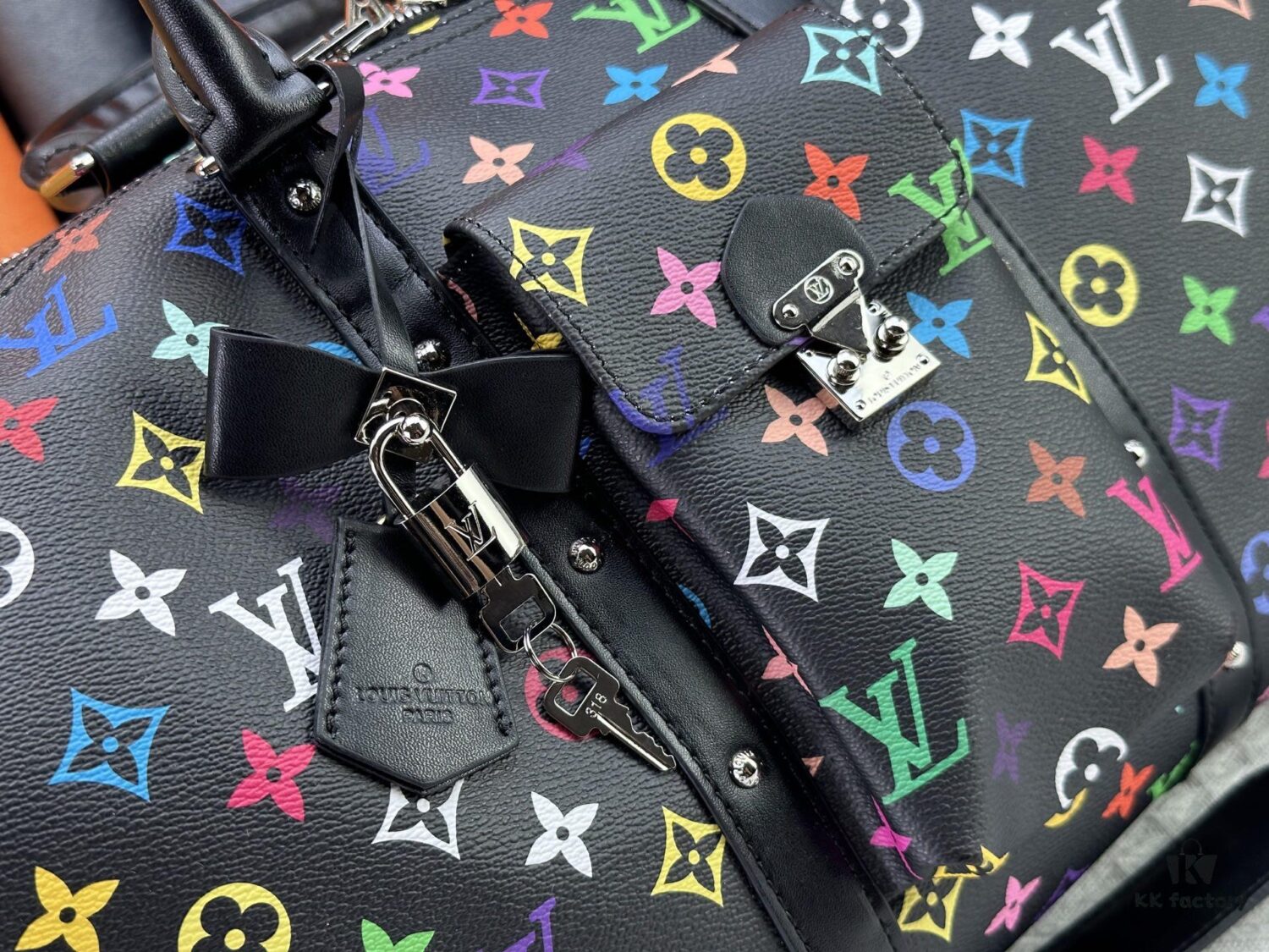 69306f966e68136f4d9a57c9 M13742 Multicolor White and Black Travel Bag New Arrival LV x TM KEEPALL BANDOULIÈRE 45