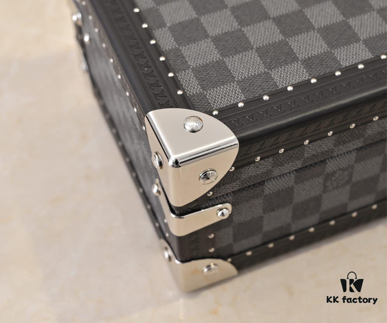 Top-Grade Original M4700B [Exclusive Shoot, Upgraded Authentic Version] 8-Watch Case with Black Grid and Purple Interior