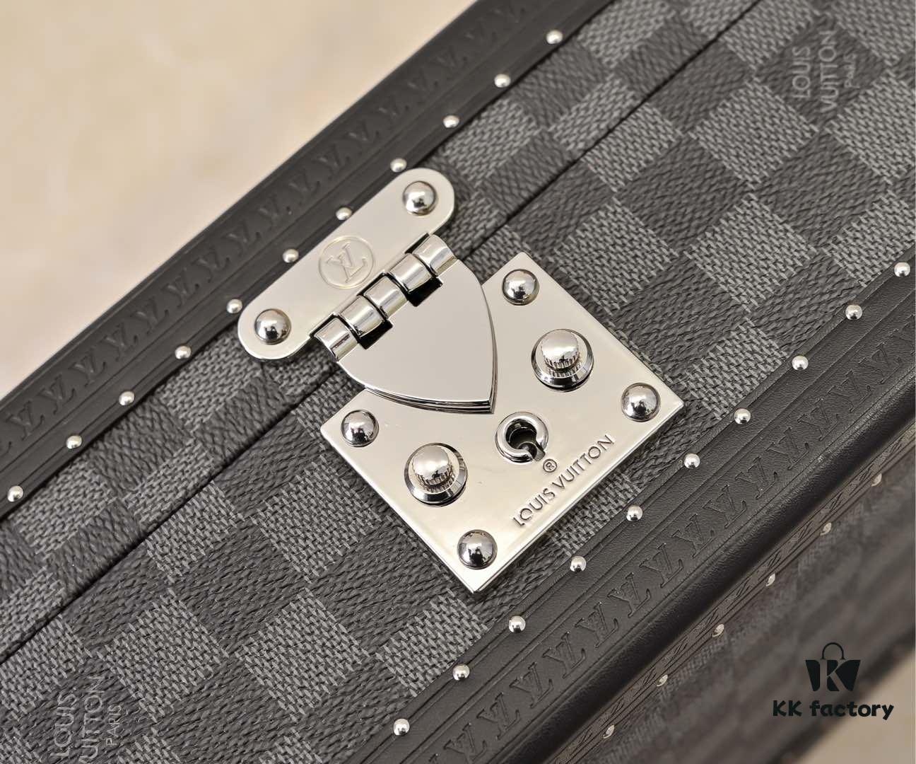 Top-Grade Original M4700B [Exclusive Shoot, Upgraded Authentic Version] 8-Watch Case with Black Grid and Purple Interior