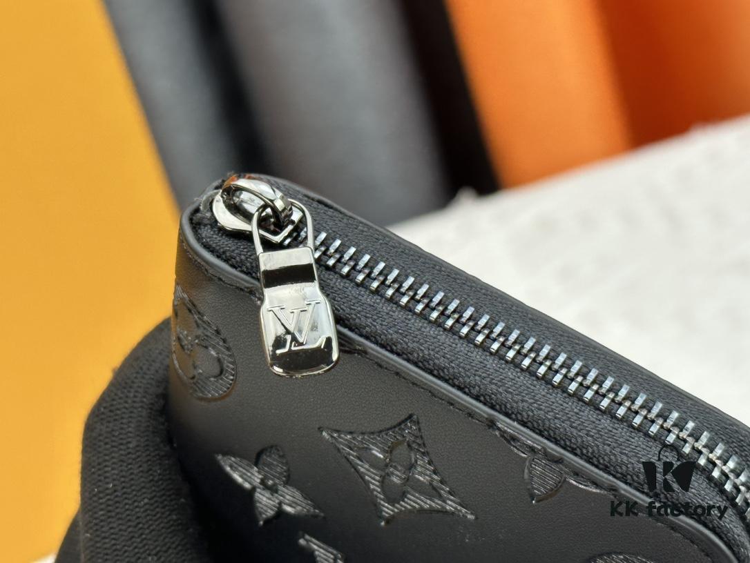 693070886e68136f4d9a5947 Wallet New Arrival In Stock, M62900 M81384 Zippy Vertical Zip Wallet