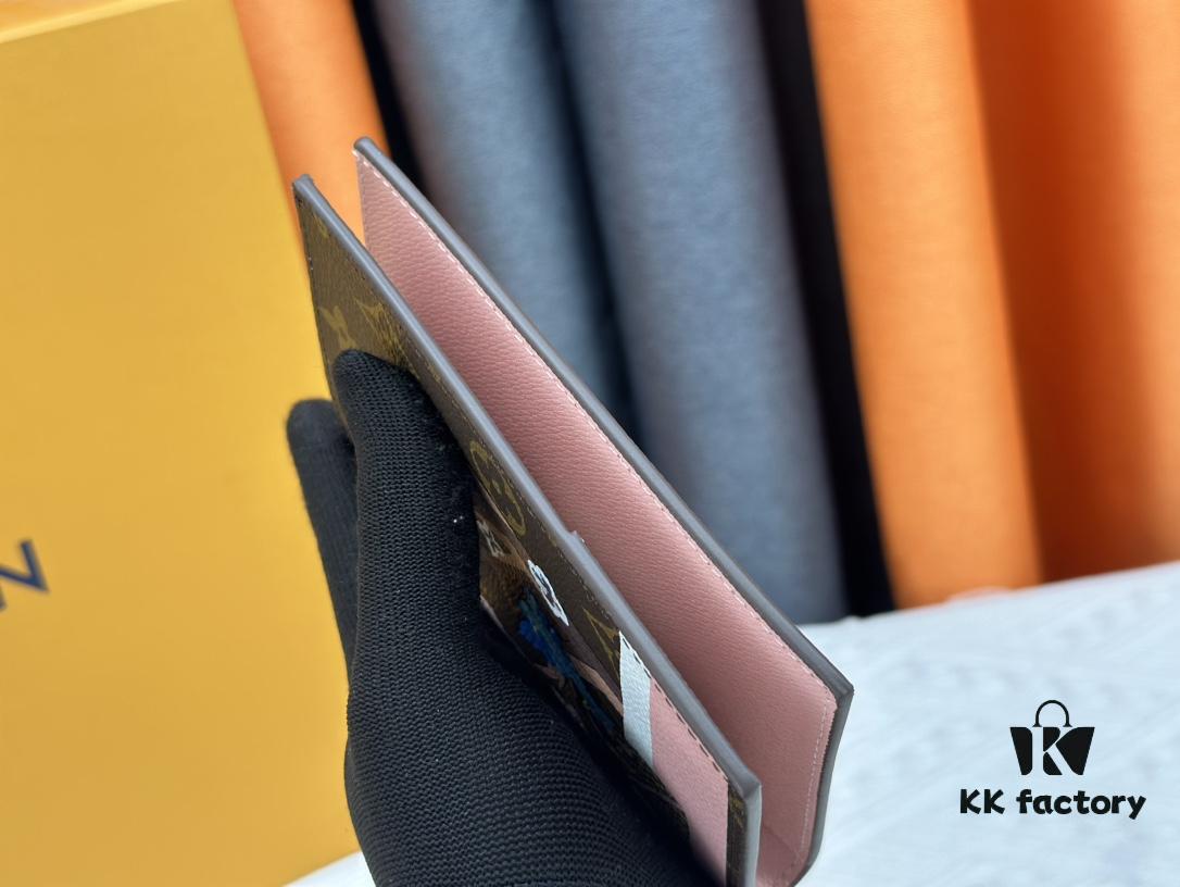 693070926e68136f4d9a595a Wallet M60410 Monogram Bird 👏👏 Vivienne Holidays 2022 Collection Passport Holder Celebrating Louis Vuitton's Travel Spirit