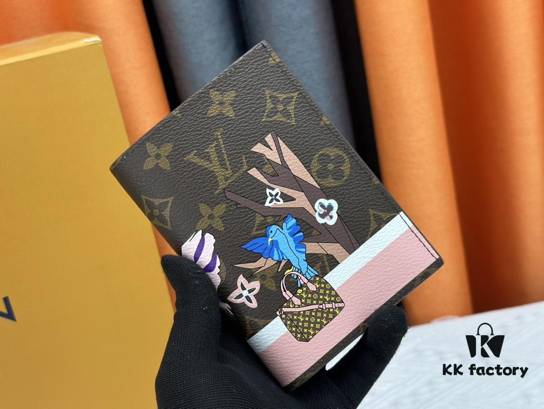 693070926e68136f4d9a595b Wallet M60410 Monogram Bird 👏👏 Vivienne Holidays 2022 Collection Passport Holder Celebrating Louis Vuitton's Travel Spirit