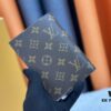 693070956e68136f4d9a5960 Wallet M60410 Sakura Pink 👏👏 Vivienne Holidays 2022 Collection Passport Holder Celebrates Louis Vuitton's Travel Spirit