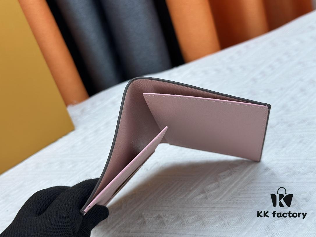 693070996e68136f4d9a5967 Wallet M60410 Sakura Pink 👏👏 Vivienne Holidays 2022 Collection Passport Holder Celebrates Louis Vuitton's Travel Spirit
