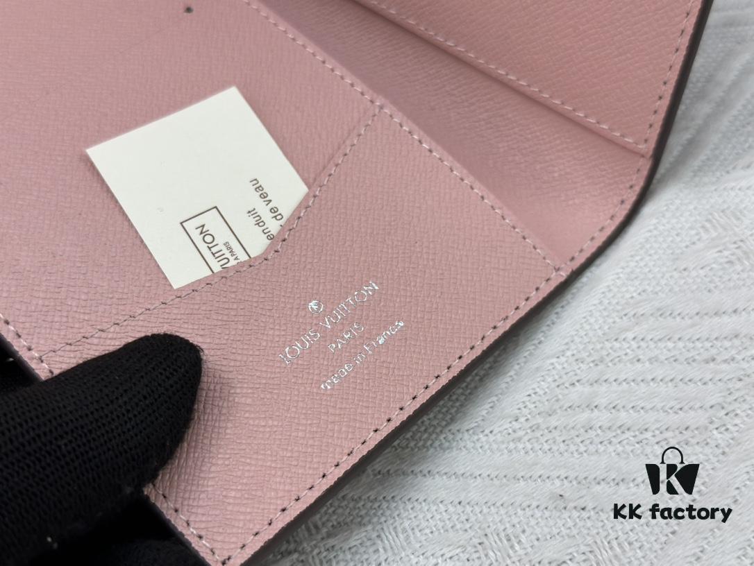 693070996e68136f4d9a5968 Wallet M60410 Sakura Pink 👏👏 Vivienne Holidays 2022 Collection Passport Holder Celebrates Louis Vuitton's Travel Spirit