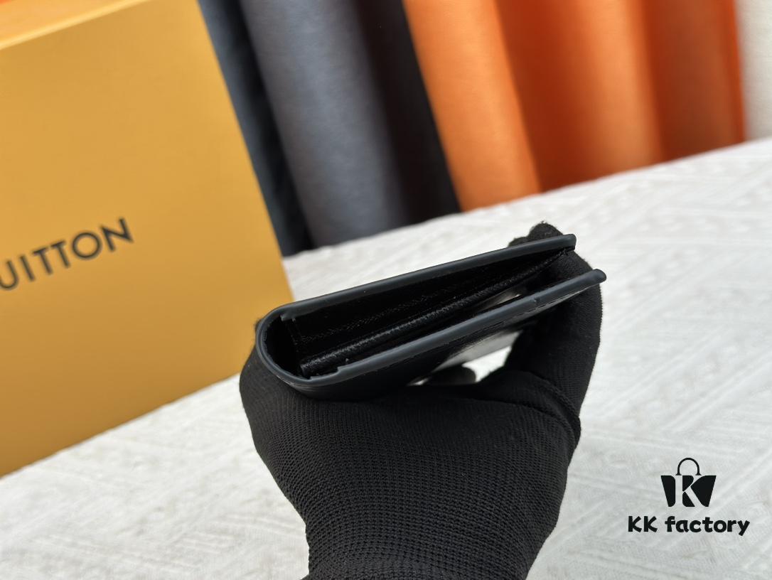 693070c76e68136f4d9a59c5 Wallet Model: N62665 Ink Waterwave Black M63513 Louis Vuitton Classic Brazza Wallet